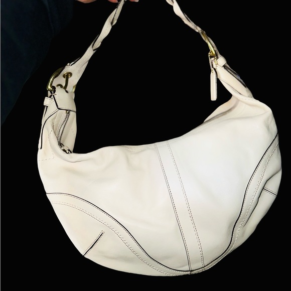 NEW COACH Soho Dylan Braided Handle Cream
Leather Large Hobo Shoulder Bag #10044 - Picture 2 of 10